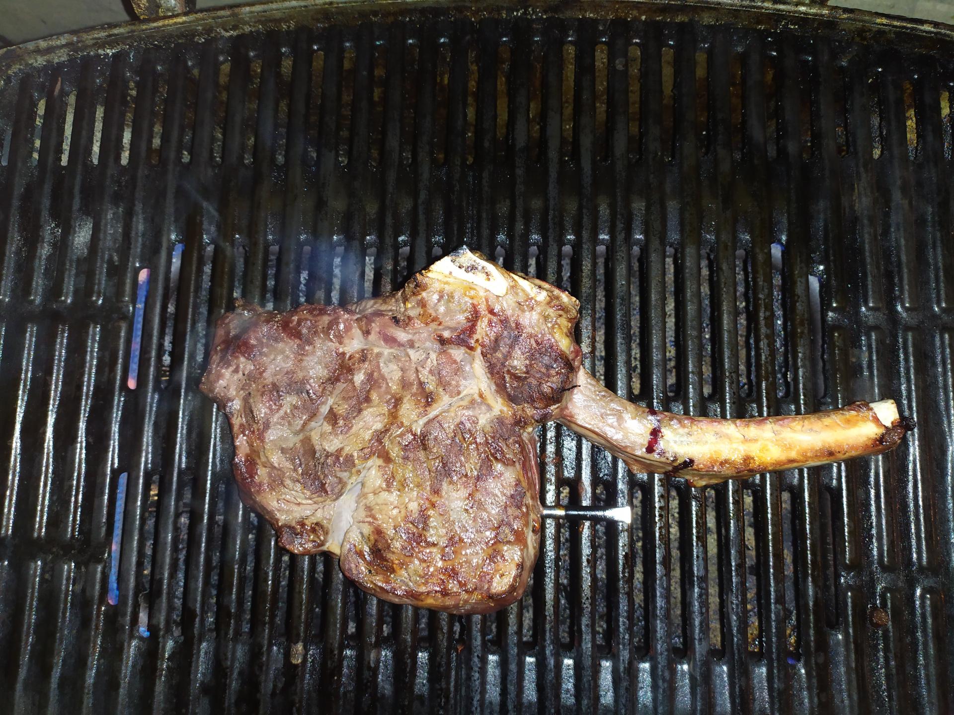 Steak Tomahawk